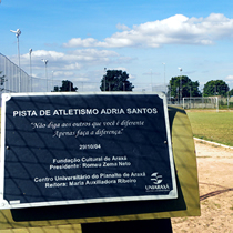 Pista de Atletismo e Campo de Futebol