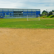 Pista de Atletismo e Campo de Futebol